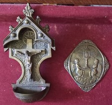 Antica Acquasantiera In Bronzo