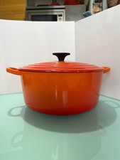 Casseruola pentola in ghisa arancione le creuset 18