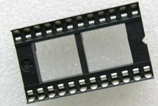 2 pezzi EPROM SOCKET THT 24 pin Zoccolo passo largo DIP24, DIL24, produttore AUK