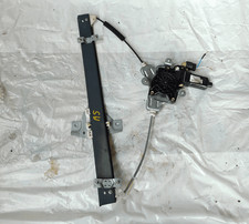 824031C010 Alzacristallo porta ant. SX HYUNDAI GETZ 1.5 CRDi TD Ber. 5p/d/1493cc