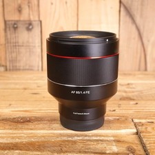 Obiettivo Samyang AF 85mm f1.4