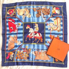 HERMES Carre 90 Chocs en