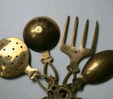 Set 4 utensili da cucina vintage in ottone di grandi dimensioni