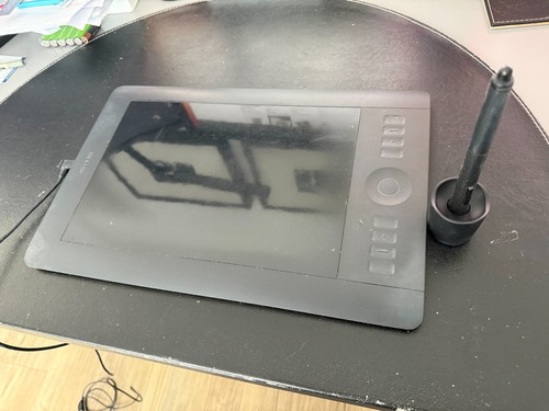 Wacom intuos touch - touch, medium