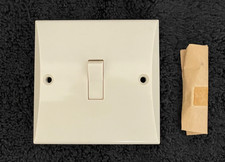 Interruttore luce a bilanciere
