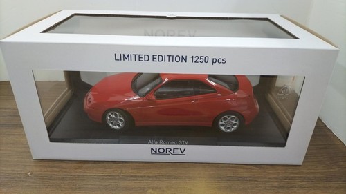 Norev gtv 1999 red alfa - 1/18,