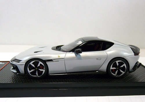 Ferrari 12cilindri bianco - ,