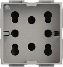 4B.NT.H21 Multistandard Socket