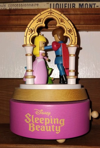 Wooderful life disney - life,