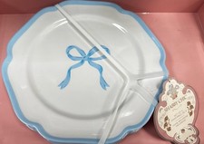 Rachel Ashwell Shabby Chic Melaminico Bianco Blu Fiocchi Piatti Laterali 8"