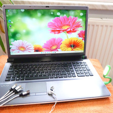 Sony Vaio AW41 18 pollici xBLACK cinema BLURAY DOLBYSOUND l Windows 11 I 8 GB...