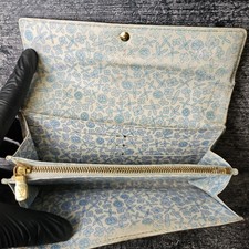 Louis Vuitton Sarah Wallet LV