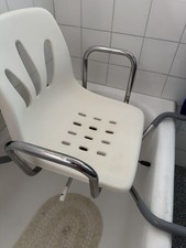 sedia girevole per vasca da bagno bianco