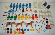 Lot anciens personnages PLAYMOBIL Vintage accessoires divers far west 1974