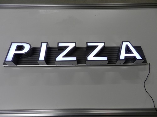 Pizza scudo led - pizza, 3d