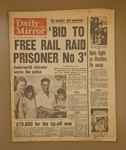 Daily mirror newspapers not - daily,