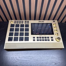 AKAI PROFESSIONAL MPC LIVE 2