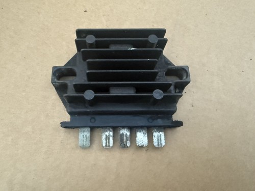 Regolatore tensione yanmar - tensione,