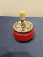 Posacenere A Pulsante In