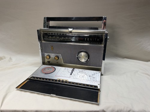 Radio transistor mid - radio,
