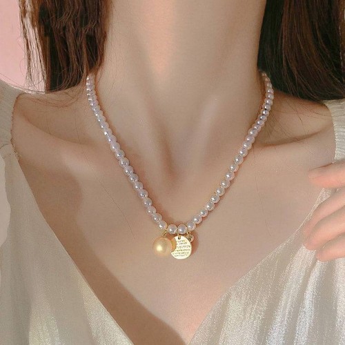 Elegante collana lunga oro - in,