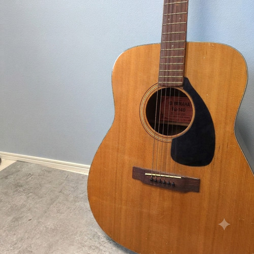Chitarra acustica vintage
