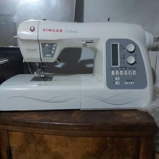 Macchina da cucire e ricamo singer futura xl 550