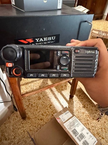Hytera md782g uhf dmr - uhf,