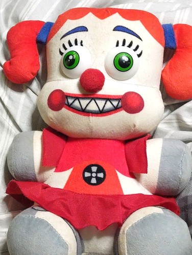 Peluche five nights - five,