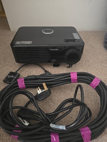 Proiettore toshiba tdp sp1 - proiettore,