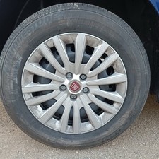 Gomme e cerchi originali Fiat 15 pollici