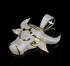 Ciondolo testa di toro rotonda