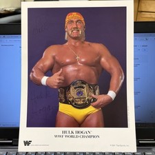 WWF WWE firmata Hulk Hogan