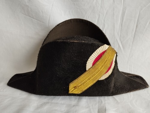 Cappello due punte - cappello, a