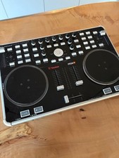 Vestax VCI-300 MKII Controller
