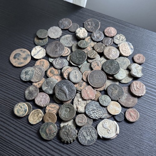 Lotto 100 monete antiche - , --