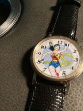 OROLOGIO VINTAGE WONDER WOMEN DABS 1977 DC COMICS CINTURINO IN PELLE USATO IN OTTIME CONDIZIONI (prodotto in Svizzera)