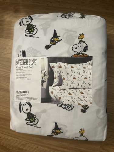 Peanuts snoopy halloween king - snoopy,