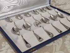 12 CUCCHIAINI DA THE'  ANNI