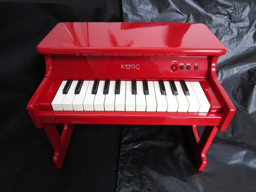Pianoforte giocattolo digitale