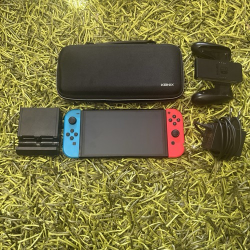 Nintendo switch modello oled - nintendo,