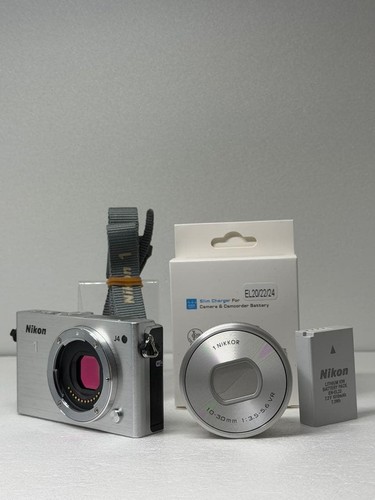 Nikon fotocamera - 1, j4