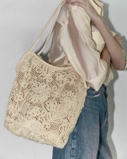 Borsa Zara ricamata beige
