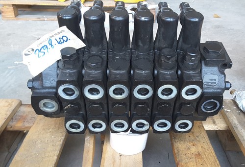 Distributore retroescavatore - distributore,