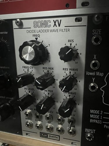 Ajh synth sonic - xv, filtro