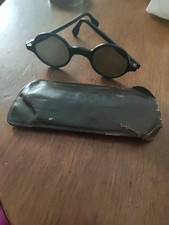 Occhiali Da Sole Antichi , Anni 20/30 Del Novecento In Celluloide Firmato O.P