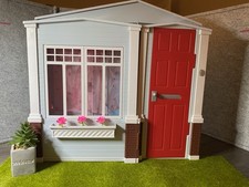 Barbie - Casa delle Bambole 2005 Totalmente Reale - Funzionante! Con alcuni mobili e accessori