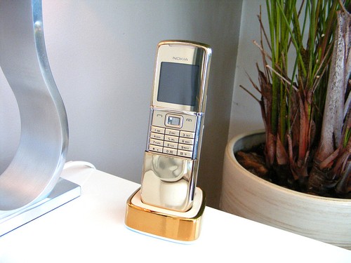 Nokia 8800 sirocco - gold, 18k