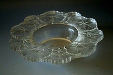 PIATTO IN VETRO FOGLIA GERANIO