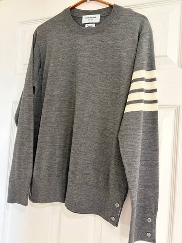 Maglione girocollo classico